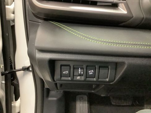Used 2025 Subaru Outback Onyx Edition XT AWD/4WD image 15