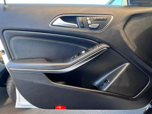 Used 2020 Mercedes-Benz GLA 250 w/ Convenience Package image 8