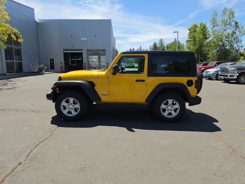 Used 2020 Jeep Wrangler Sport AWD/4WD image 10