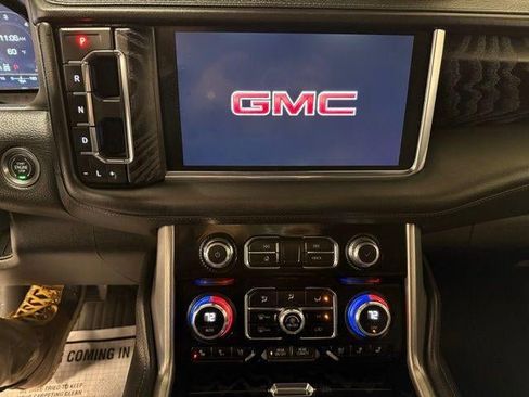 Used 2023 GMC Yukon Denali image 15