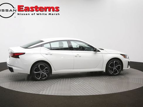 Used 2025 Nissan Altima 2.5 SR AWD/4WD image 41