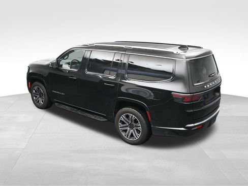 Used 2024 Jeep Wagoneer Series II w/ Flexible Seating Group RWD image 20