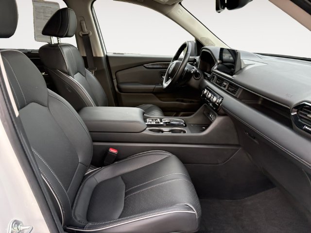 Used 2023 Honda Pilot Elite image 14