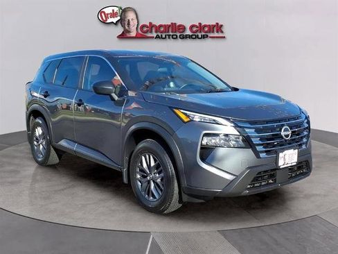 Certified 2025 Nissan Rogue S image 7