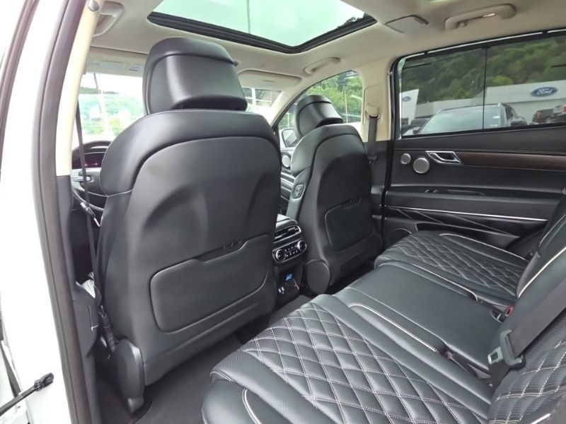 Used 2024 Genesis GV80 3.5T w/ Prestige Package AWD/4WD image 23