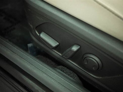 Used 2025 Hyundai Sonata SEL FWD image 16