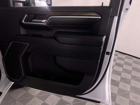 Used 2024 GMC Sierra 3500 SLE image 33