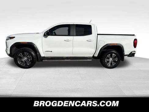 Used 2023 GMC Canyon AT4 image 5