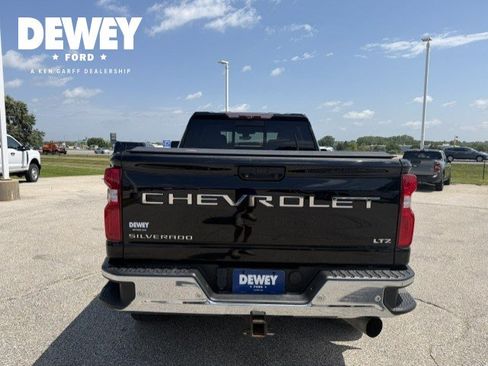 Used 2020 Chevrolet Silverado 2500 LTZ w/ LTZ Premium Package AWD/4WD image 7