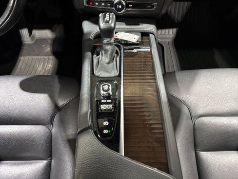 Used 2018 Volvo S90 T5 Momentum w/ Convenience Package image 75