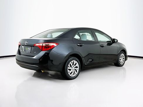 Used 2017 Toyota Corolla LE w/ Carpet Mat Package (TMS) FWD image 9