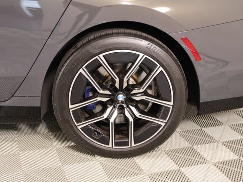 Used 2023 BMW 740i RWD image 21