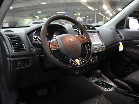 New 2026 Mitsubishi Outlander Sport LE image 5