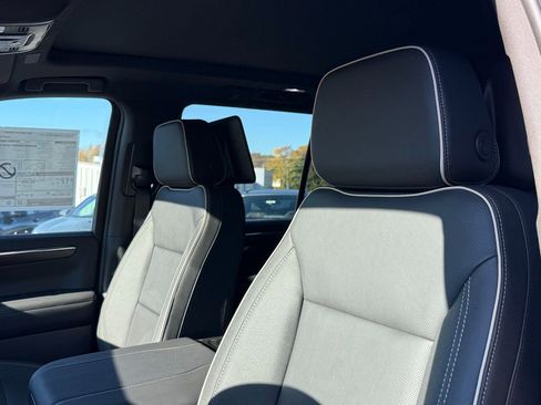 New 2026 Chevrolet Tahoe Premier image 18