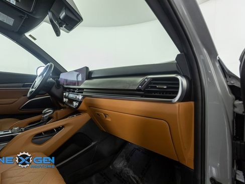 Used 2025 Kia Telluride SX X-Line AWD/4WD image 43