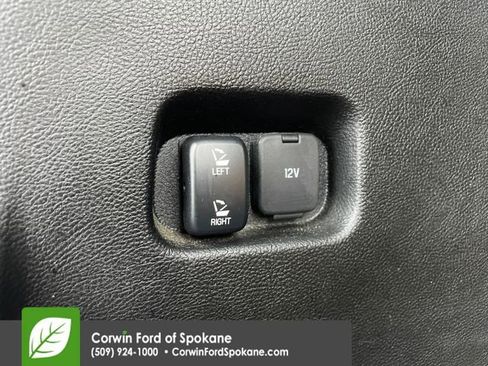 Used 2024 Ford Edge SEL image 20