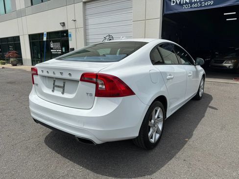 Used 2015 Volvo S60 T5 FWD image 13