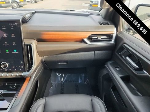 Used 2025 GMC Yukon XL Denali image 21