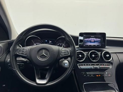 Used 2015 Mercedes-Benz C 300 4MATIC Sedan image 3