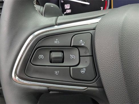 Used 2023 Buick Envision Avenir image 19