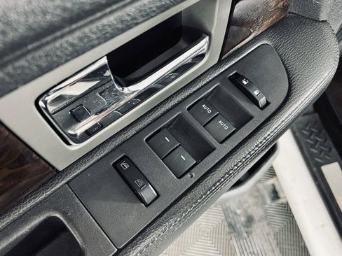 Used 2013 Ford F150 Platinum image 19