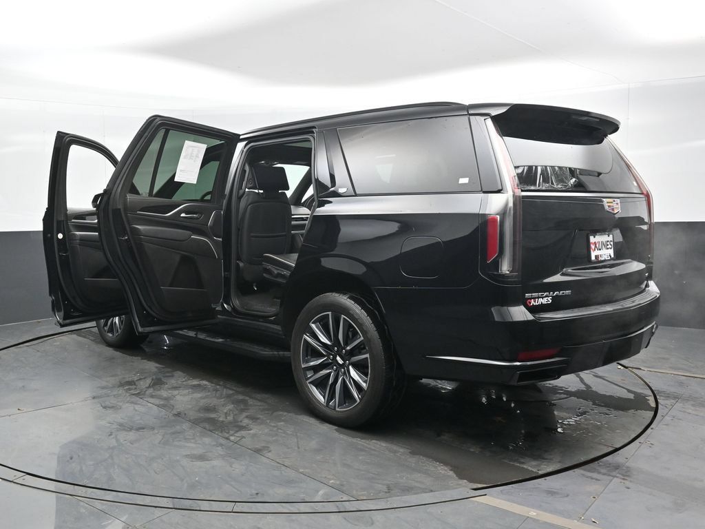 Used 2023 Cadillac Escalade Sport AWD/4WD image 51