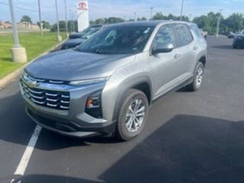 Used 2026 Chevrolet Equinox LT w/ Convenience Package II AWD/4WD image 1