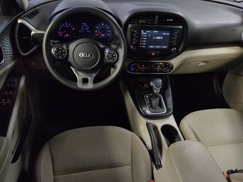 Used 2021 Kia Soul LX FWD image 22