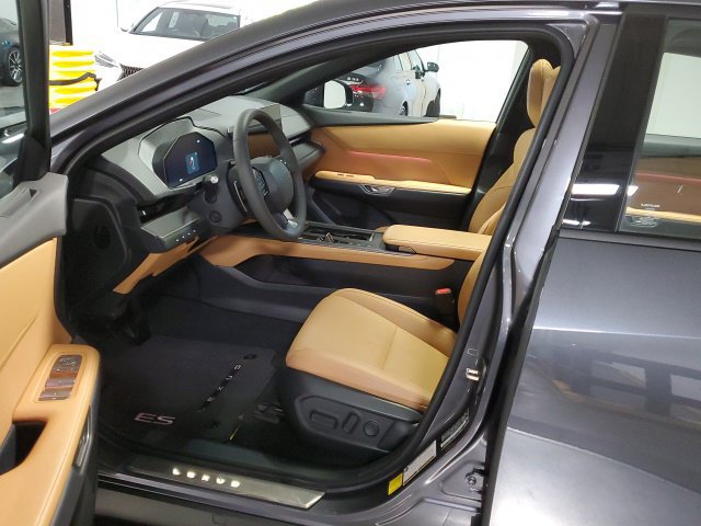 Used 2026 Lexus ES 500e w/ Convenience Package AWD/4WD image 13