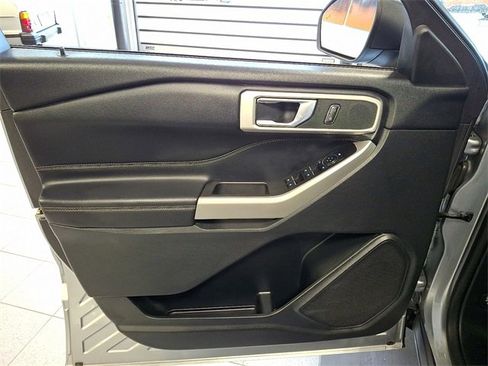Used 2020 Ford Explorer XLT w/ Equipment Group 202A image 12