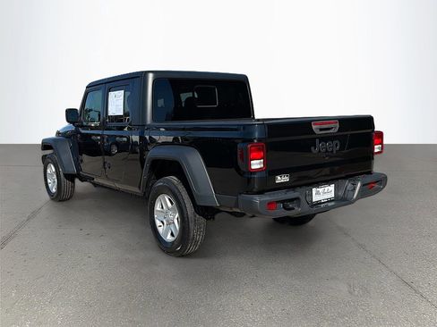 Used 2023 Jeep Gladiator Sport image 7