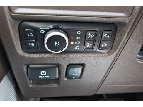 Certified 2025 Ford F150 King Ranch w/ FX4 Off-Road Package AWD/4WD image 21