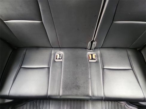 Used 2021 Toyota Highlander Limited image 35