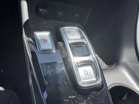 Used 2023 Hyundai Sonata SE FWD image 28