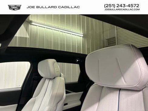 New 2025 Cadillac Lyriq Sport w/ LPO, Floor Liner Package image 21