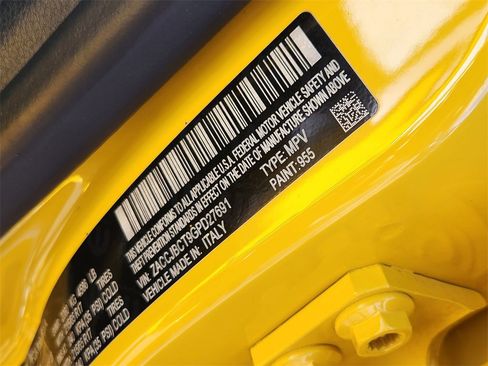 Used 2016 Jeep Renegade Trailhawk w/ Premium Trailhawk Package image 30