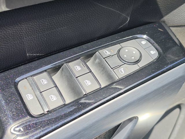 Used 2023 Nissan Pathfinder SL FWD image 29