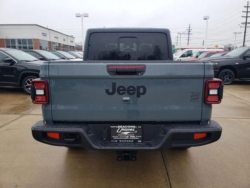 New 2026 Jeep Gladiator Sport image 5