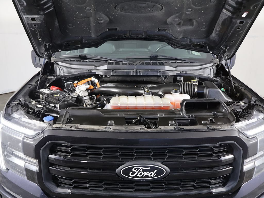 Used 2024 Ford F150 Lariat AWD/4WD image 19