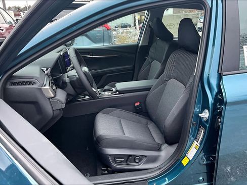 New 2026 Toyota Camry LE image 9