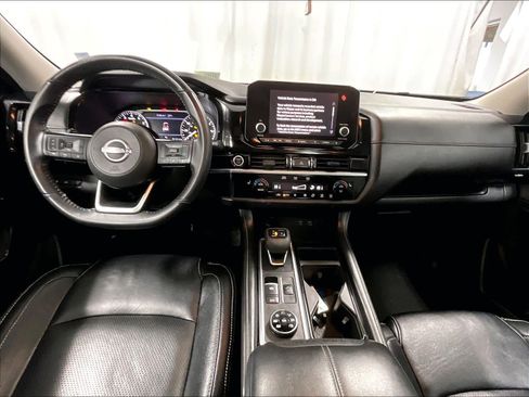 Used 2022 Nissan Pathfinder SV w/ SV Premium Package image 22