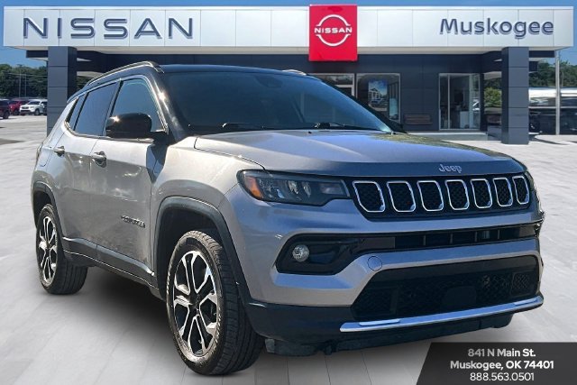 Used 2024 Jeep Compass Limited AWD/4WD image 1