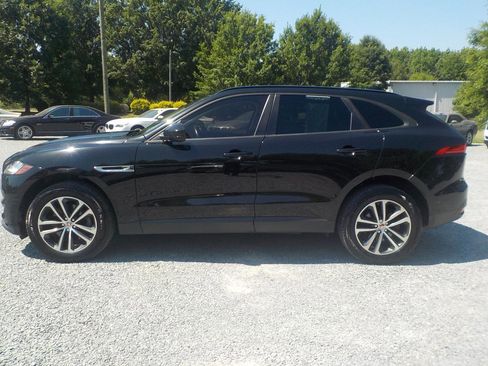 Used 2017 Jaguar F-PACE Premium AWD/4WD image 2