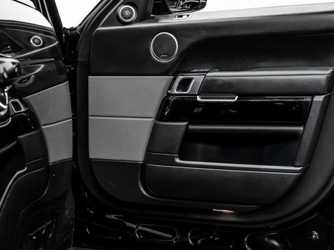 Used 2020 Land Rover Range Rover Sport SVR image 20