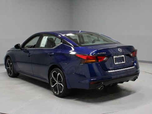 Certified 2023 Nissan Altima 2.5 SR AWD/4WD image 9