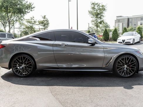 Used 2018 INFINITI Q60 3.0t Luxe image 3