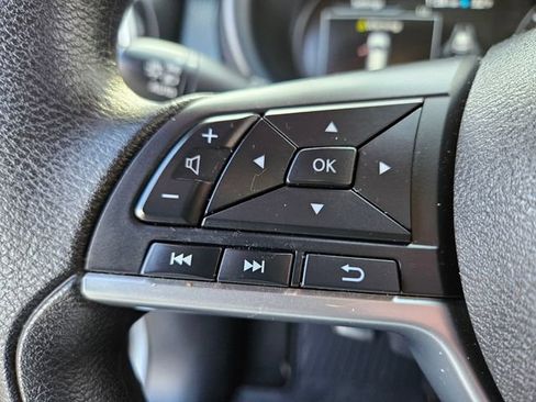 Used 2023 Nissan Kicks SV image 26