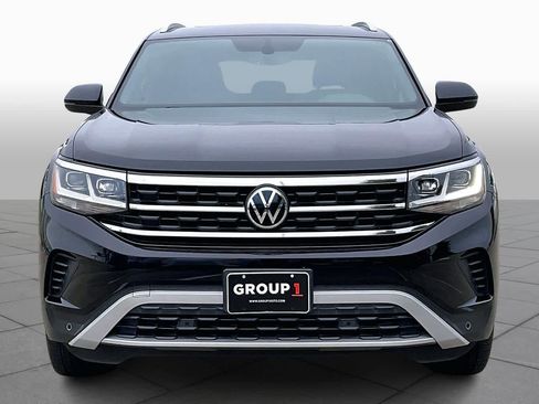 Used 2021 Volkswagen Atlas Cross Sport SE image 3