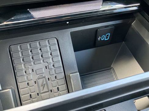 New 2025 Ford F250 Lariat w/ Lariat Ultimate Package image 31