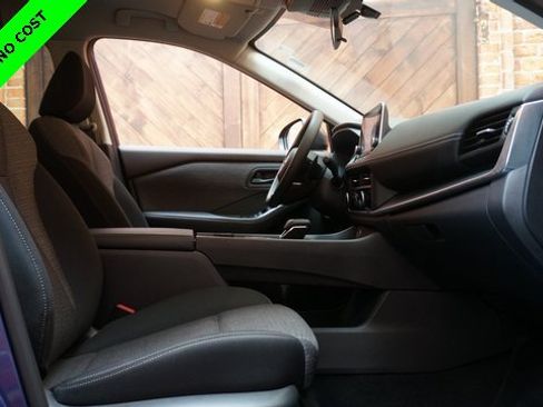 Used 2022 Nissan Rogue S image 48